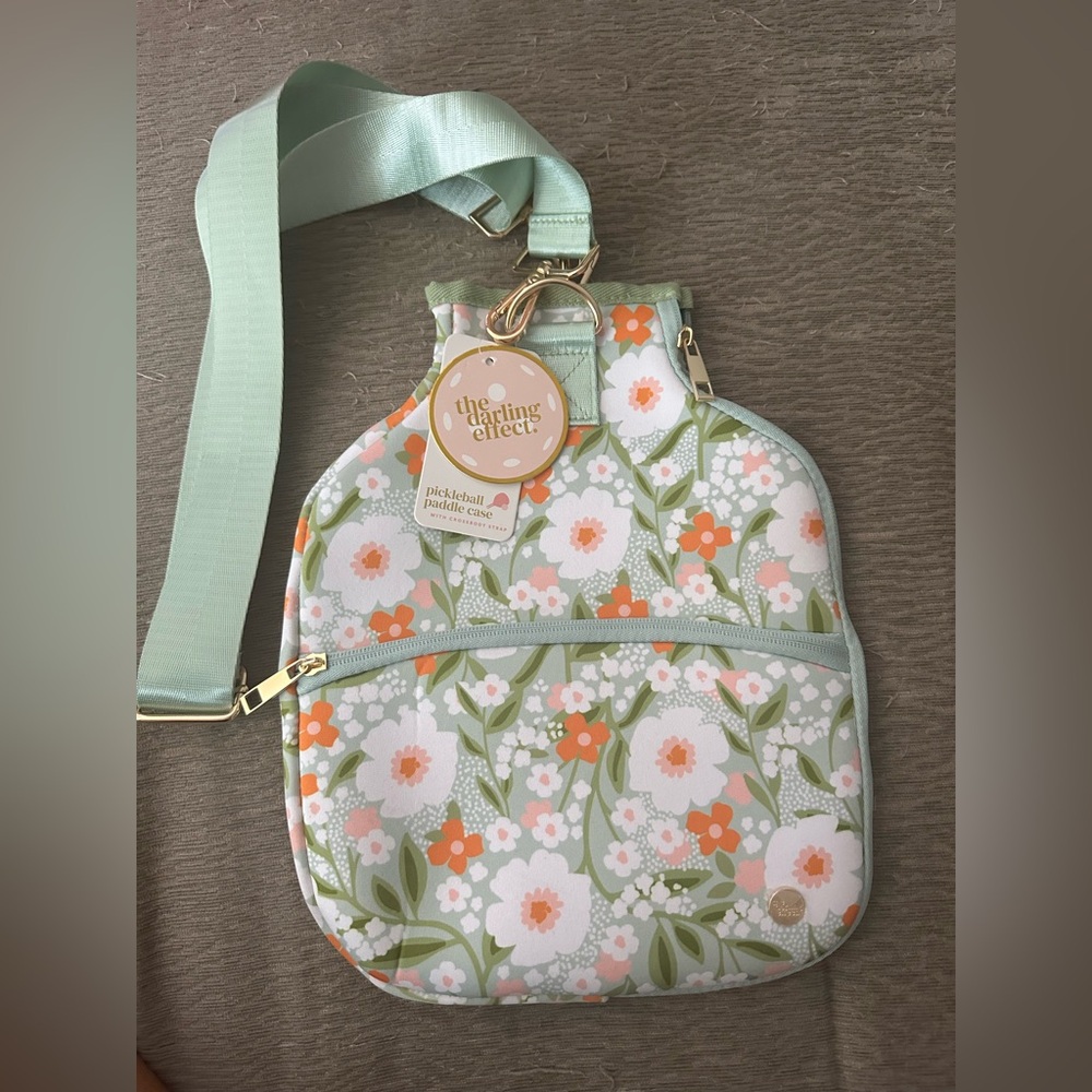 The Darling Effectt pickle ball paddle case
